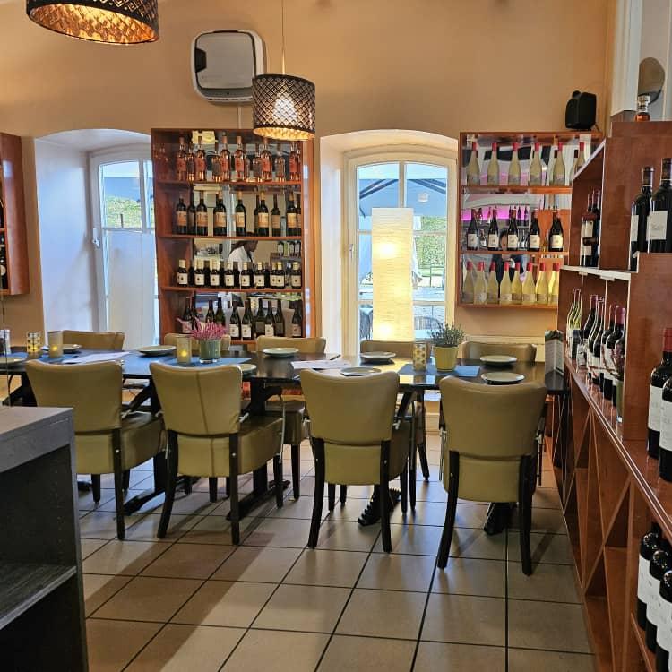 Restaurant "DINE DIVINE Restaurant für deutsche & asiatische Küche" in Willich