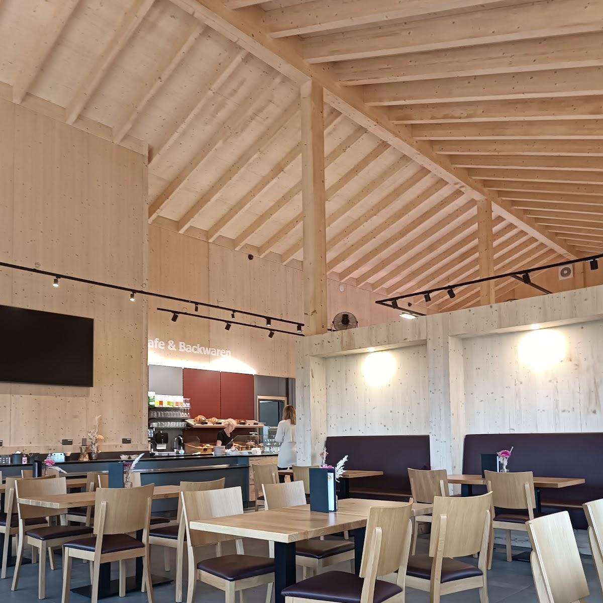 Restaurant "Hofcafé Straußenfarm Lindenhof" in Böhmenkirch