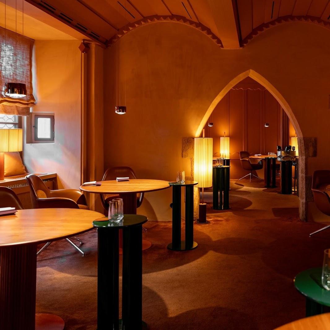 Restaurant "Tohru** - Fine Dining" in München