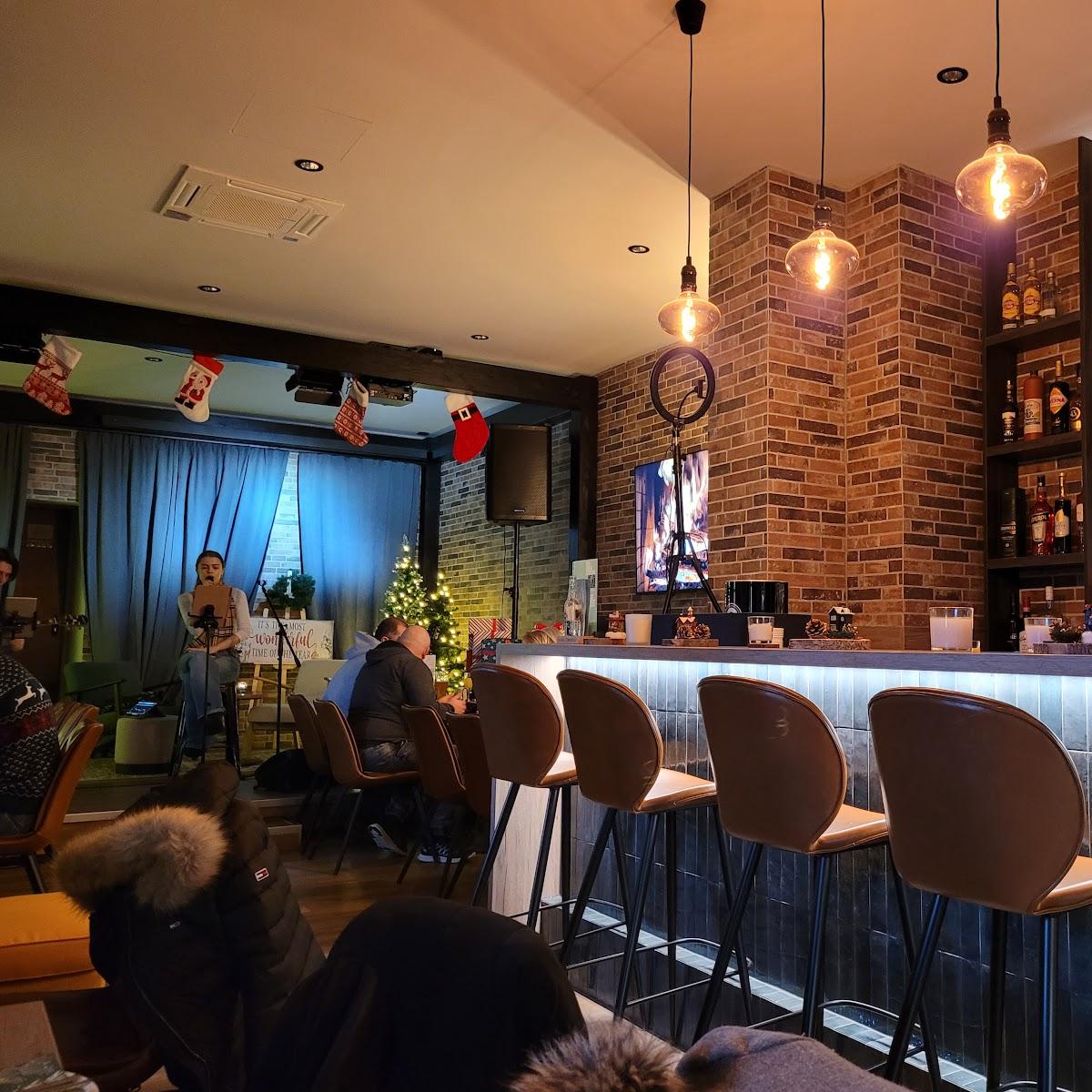 Restaurant "Tikit Bar, Bistro, Cafe" in Vilshofen an der Donau