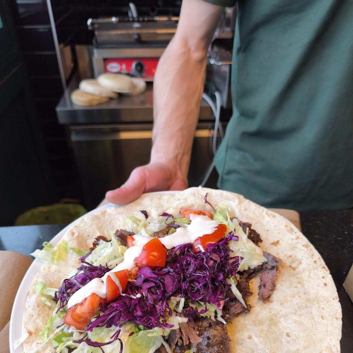 Restaurant "E-SEMI Pizza Pasta Döner" in Schwarzenfeld