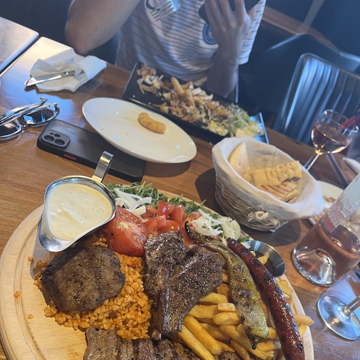 Restaurant "Restaurant Le Black and White" in Epping