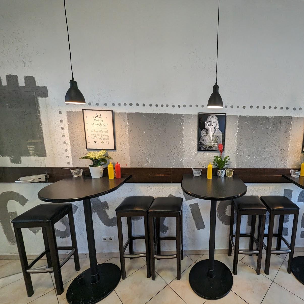 Restaurant "Food Station" in Leimen