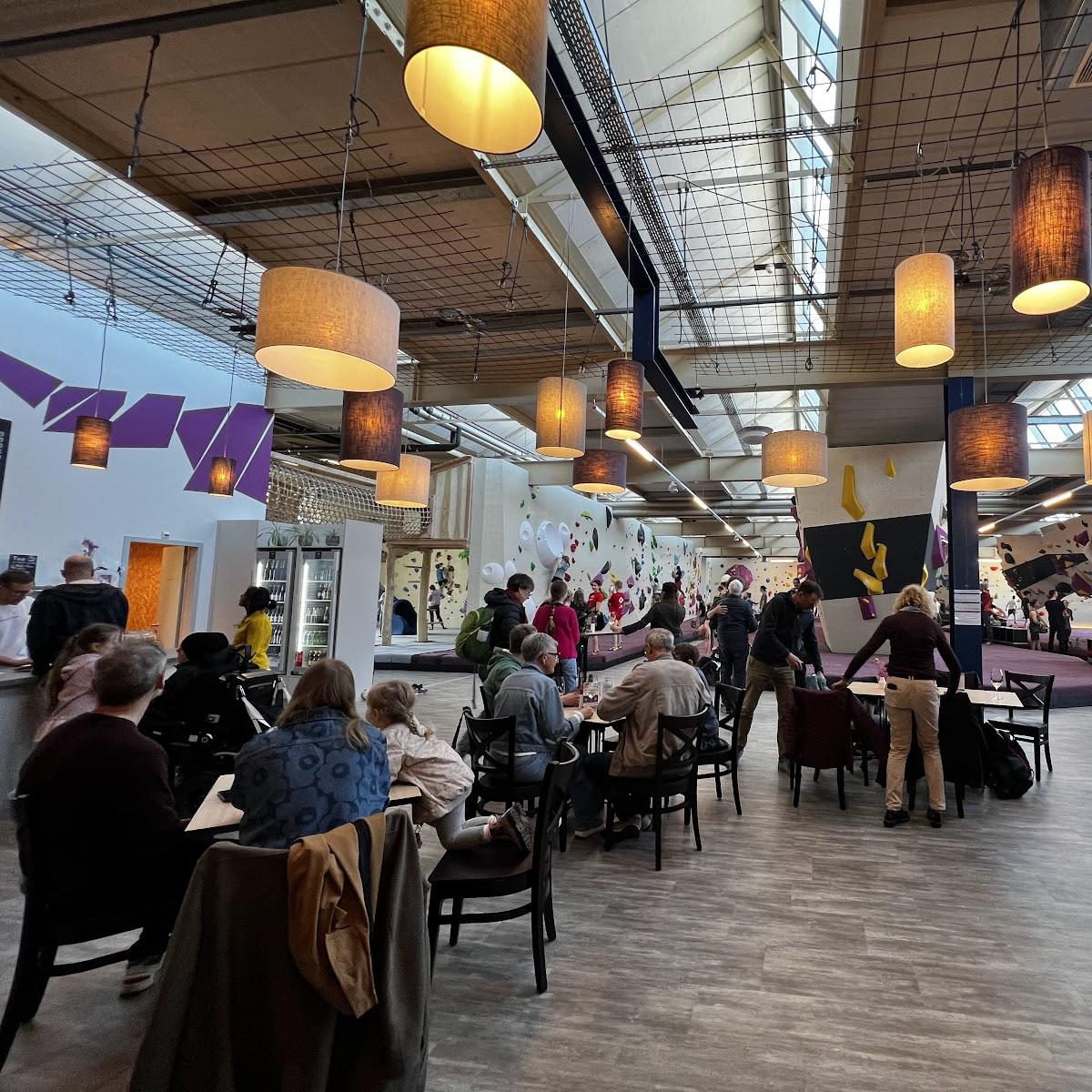 Restaurant "Boulder" in Baar