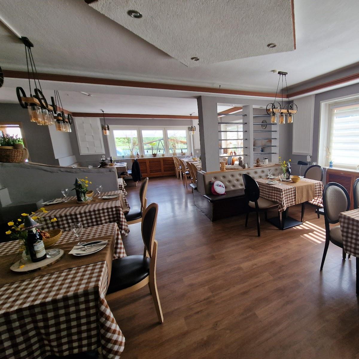 Restaurant "Seerose Restaurant" in Roth