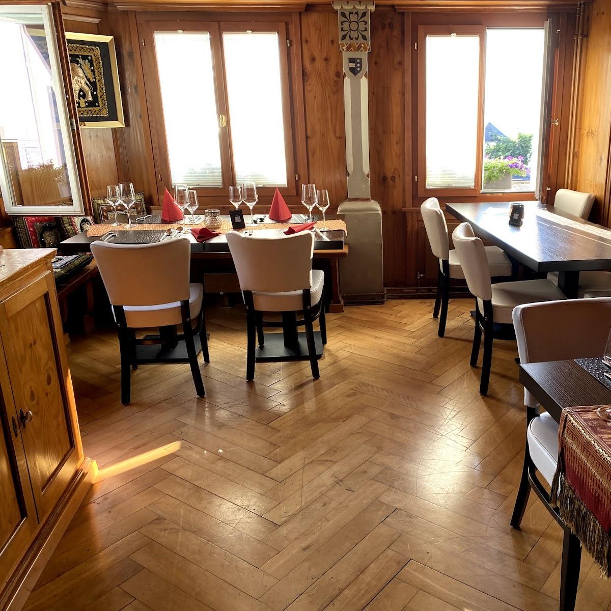 Restaurant "Gotthärdli am See - Thailändisches Restaurant & Cocktailbar" in Zug