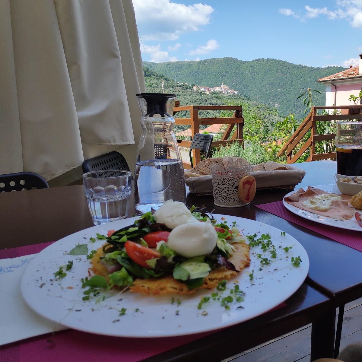 Restaurant "Osteria al Teatro" in Tavole