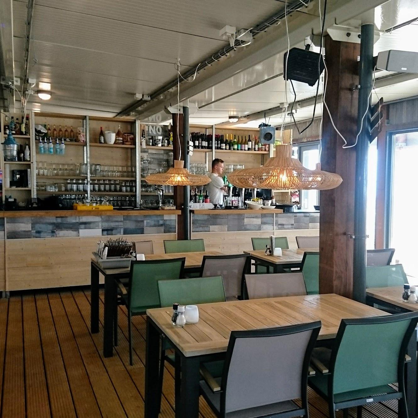 Restaurant "Pier 7 Zandpaviljoen" in Vlissingen