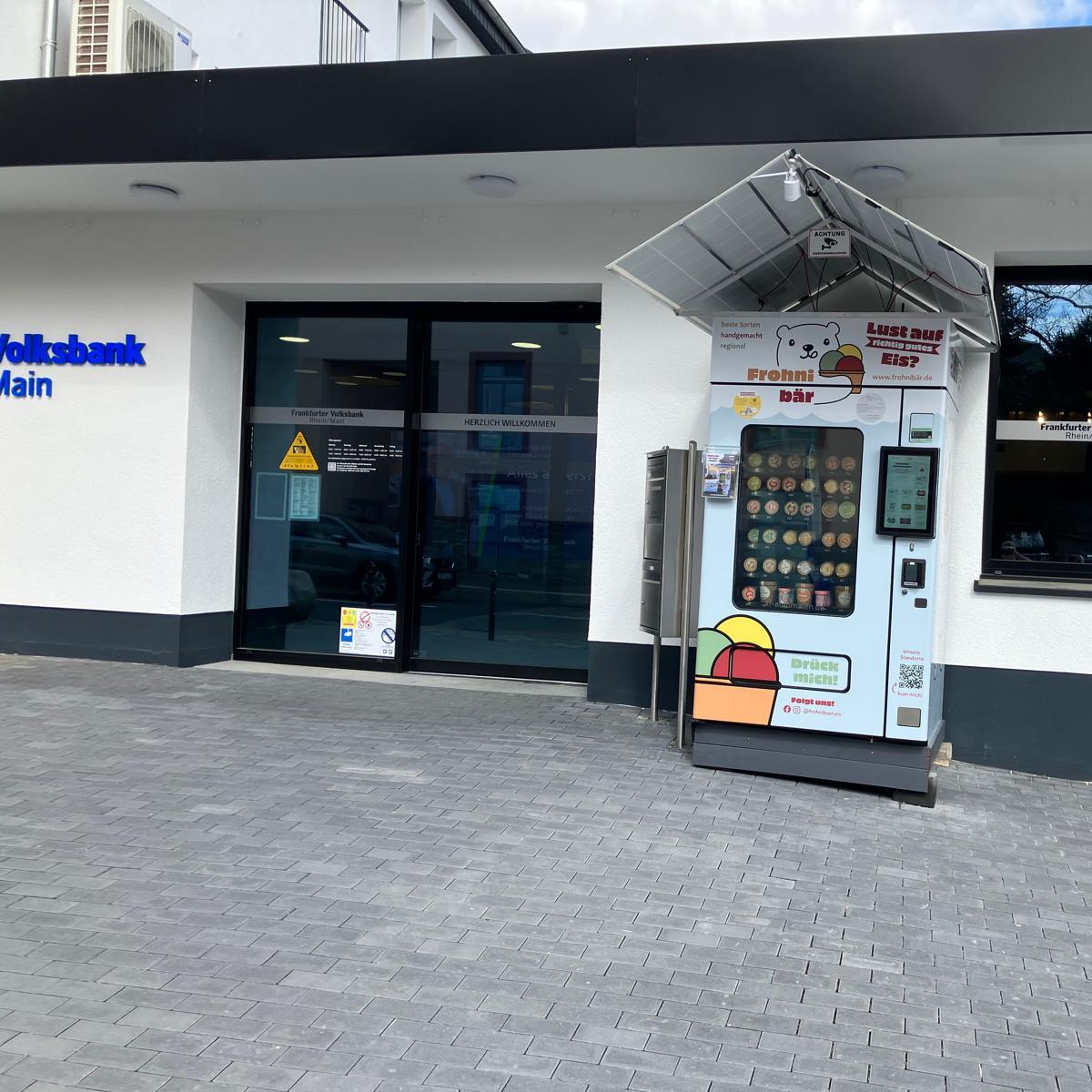 Restaurant "Frohnibär Eisautomat | Hainstraße Kronberg" in Kronberg im Taunus