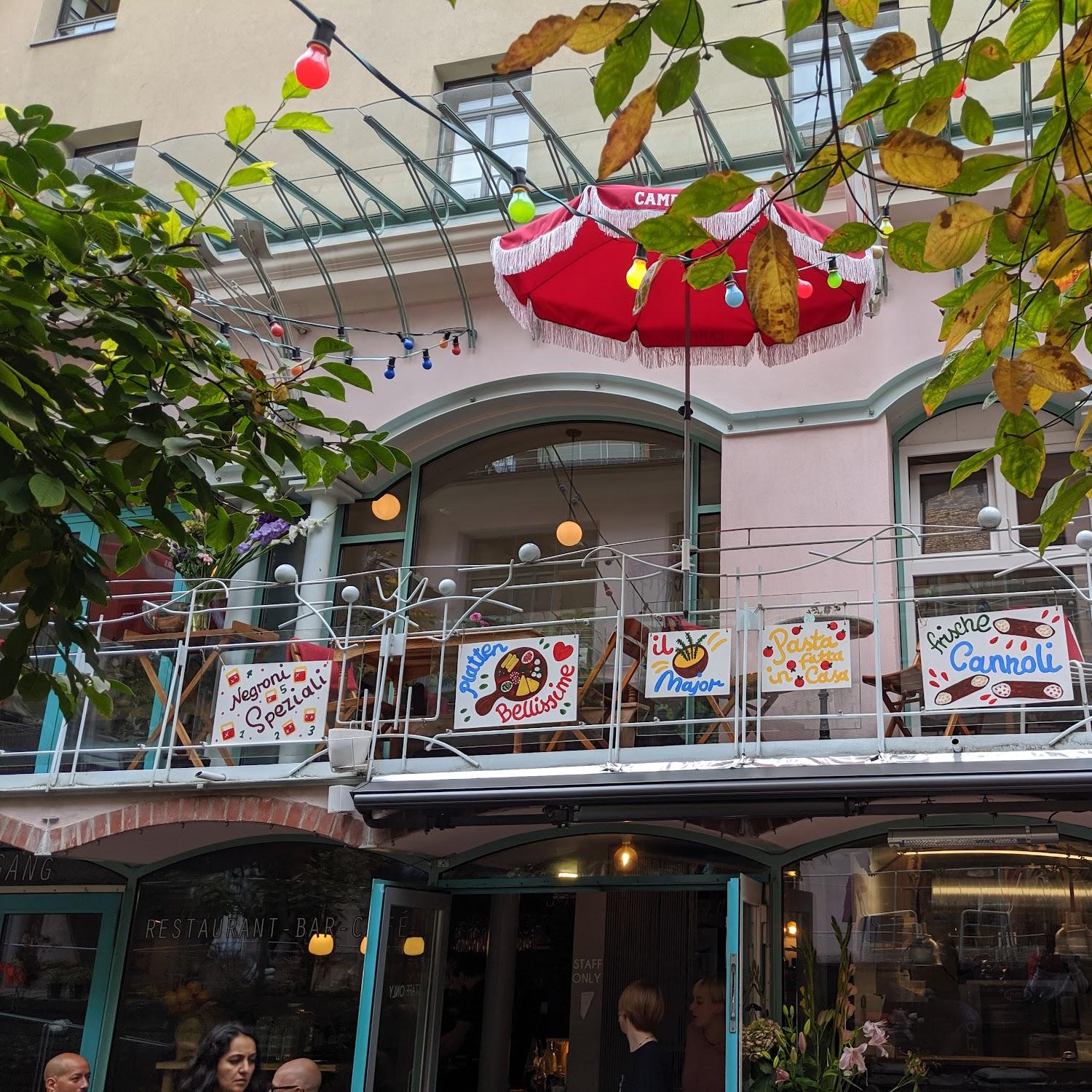 Restaurant "Capvin Rosenhöfe" in Berlin