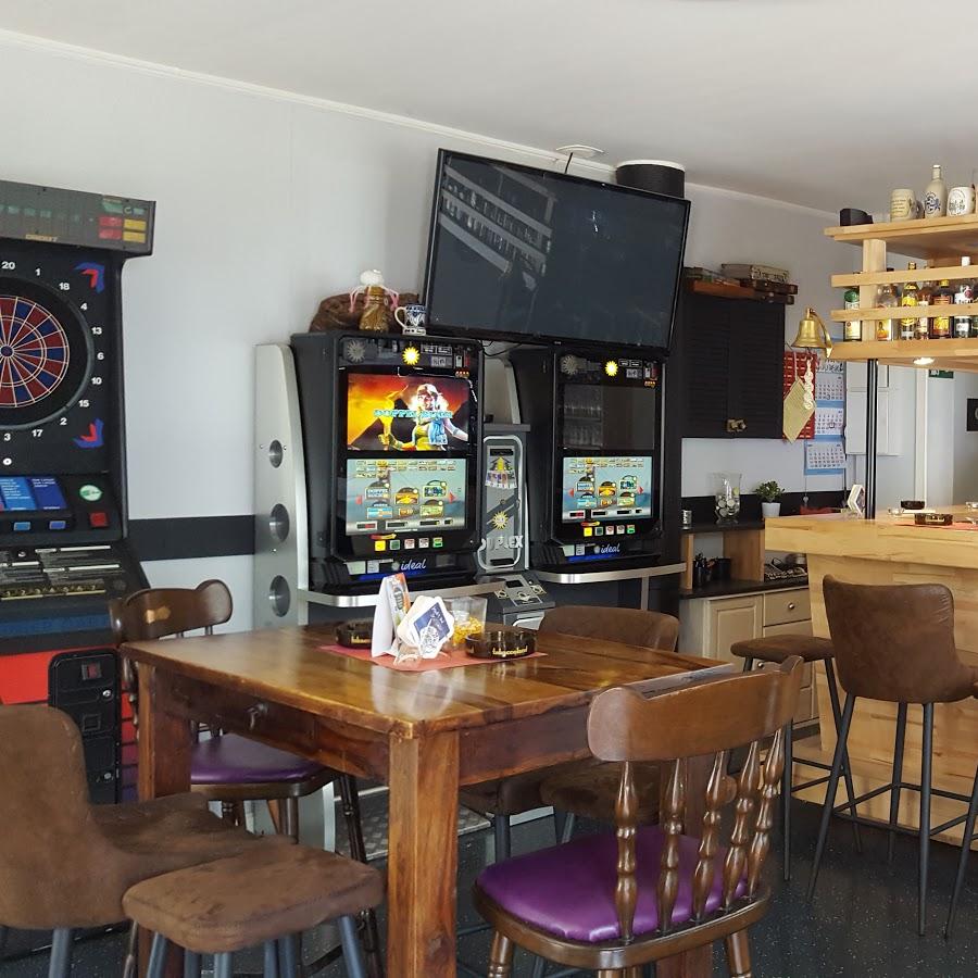 Restaurant "Schuhkarton  Betreutes Trinken " in Laboe