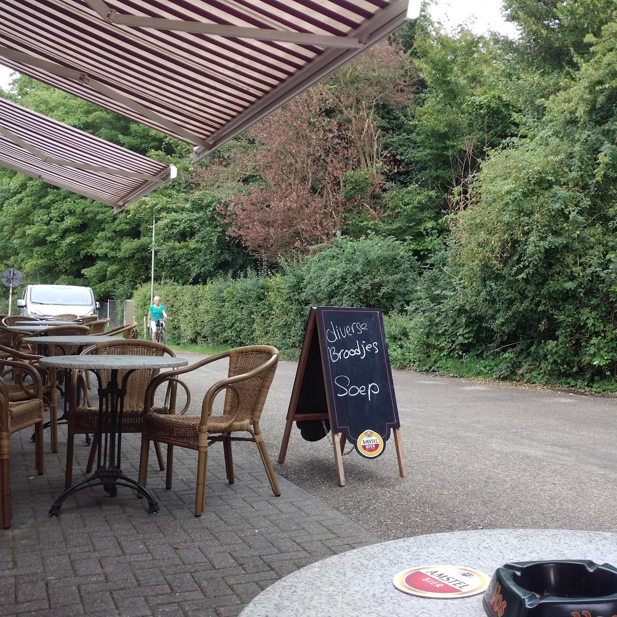 Restaurant "Café-Dancing Waldeslust" in Maria Hoop