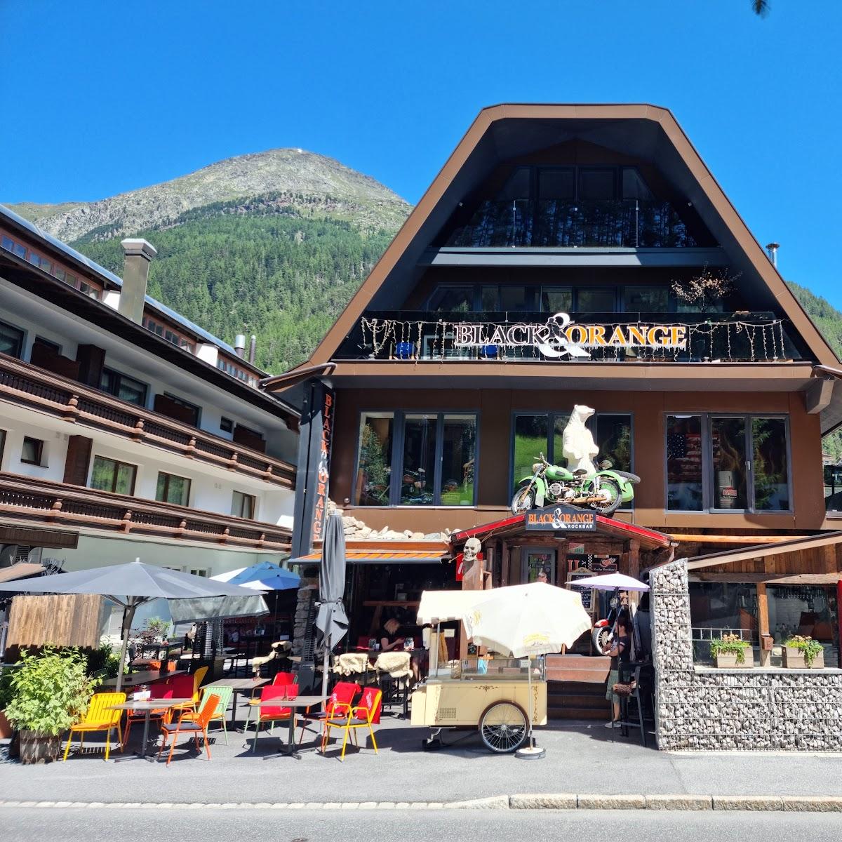 Restaurant "Black Orange Bar" in Sölden