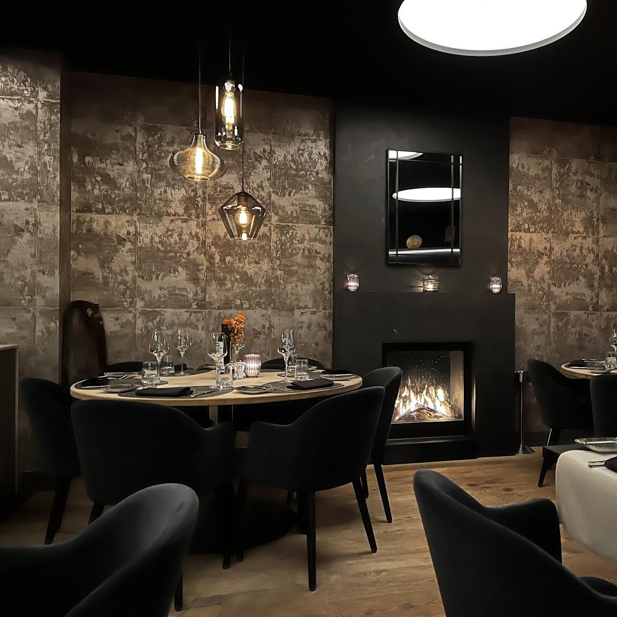 Restaurant "Bistro Restaurant De Grilloir Vivenkapelle" in Damme