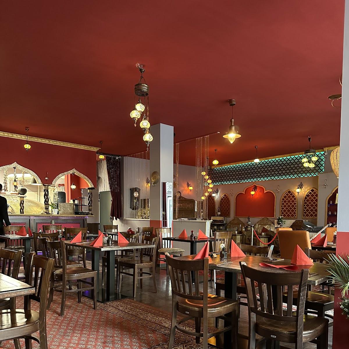 Restaurant "Mandaloun Restaurant" in Minden