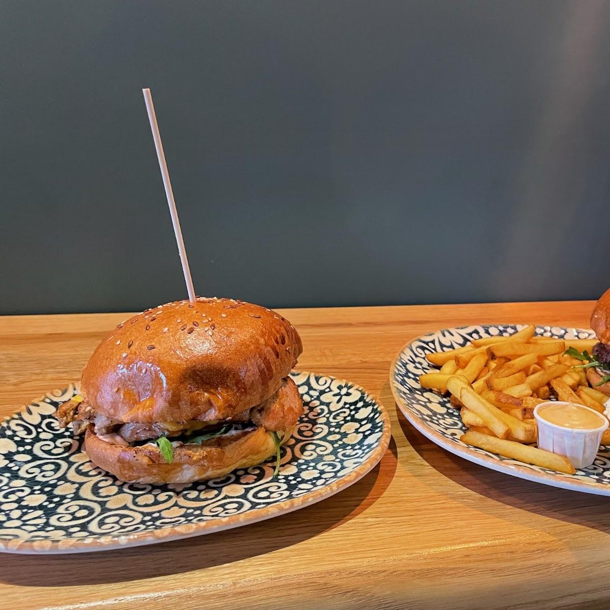 Restaurant "Hüftgold Restaurant" in Frankfurt am Main