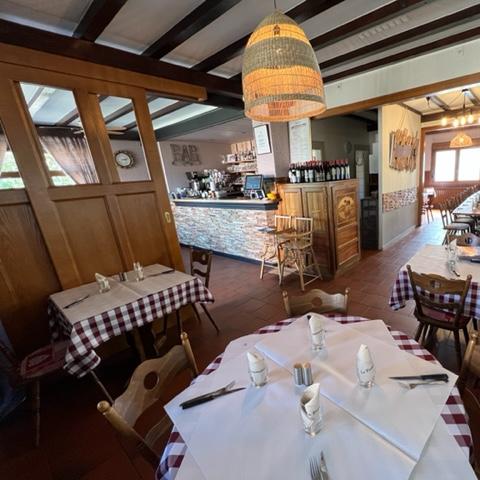 Restaurant "Le Flammestuebel" in Offendorf