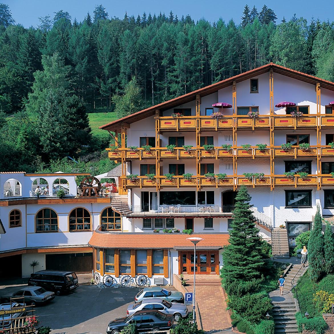 Restaurant "Holzschuhs Schwarzwaldhotel" in Baiersbronn
