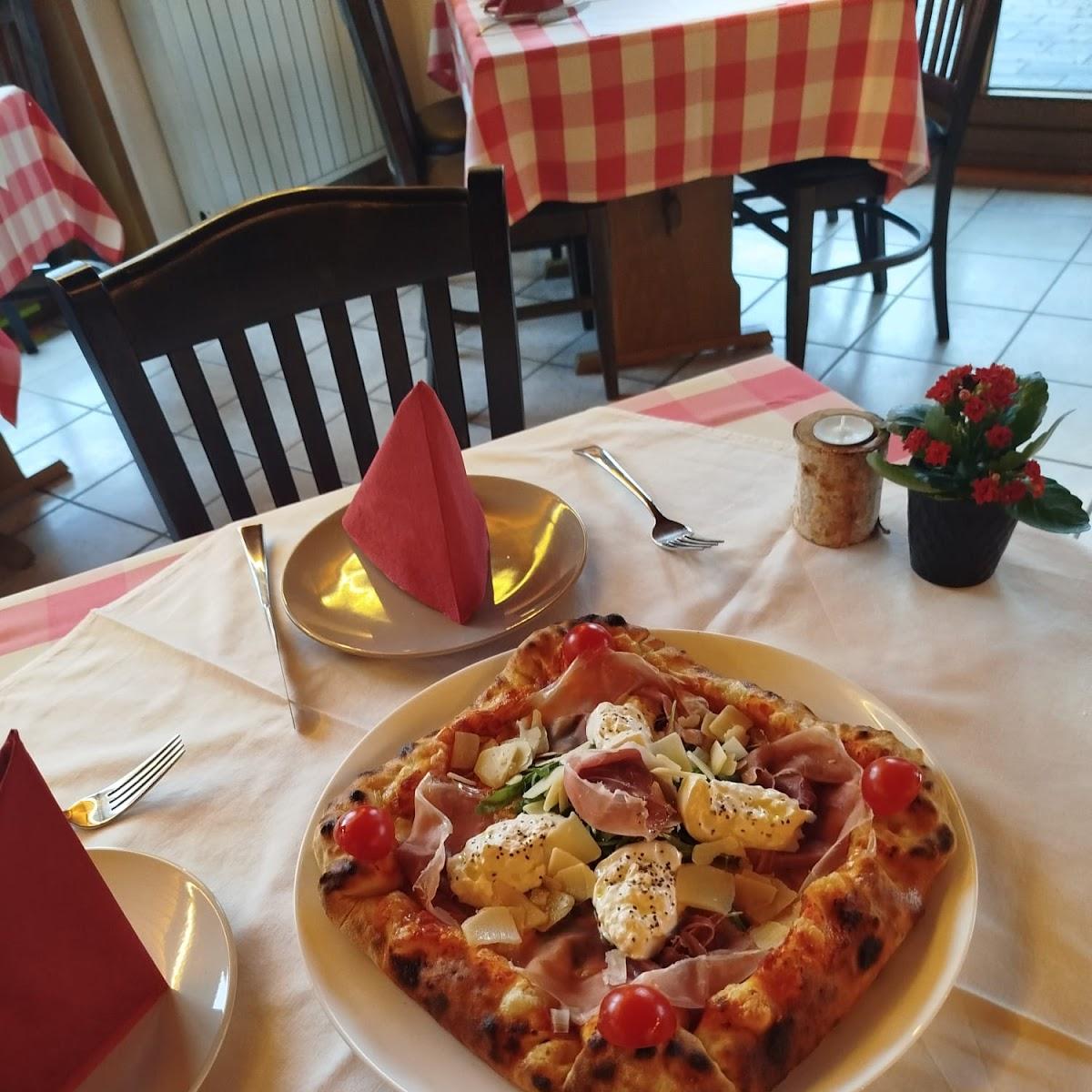 Restaurant "Trattoria la rosaria" in Alpen