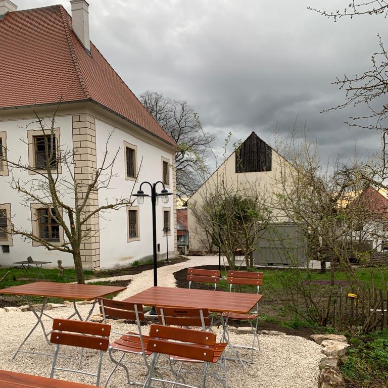Restaurant "Schloss Wappersdorf" in Mühlhausen