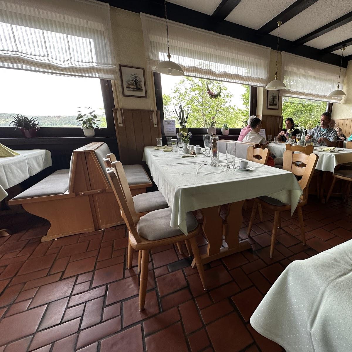 Restaurant "Landgasthof Weißensteiner Hof" in Busenberg