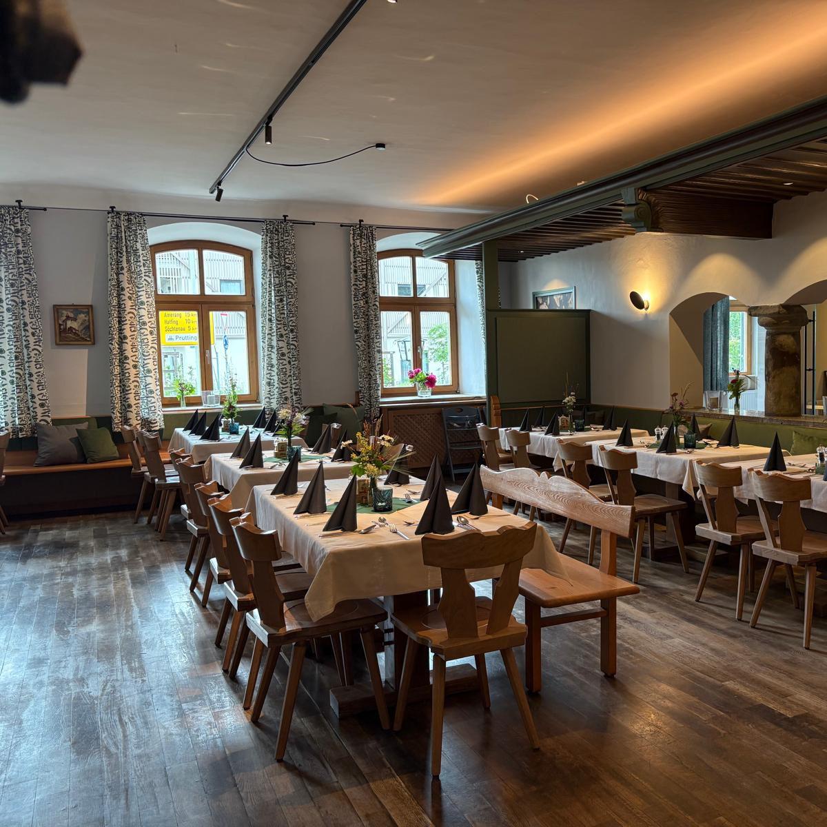 Restaurant "Zur Post 1843" in Prutting