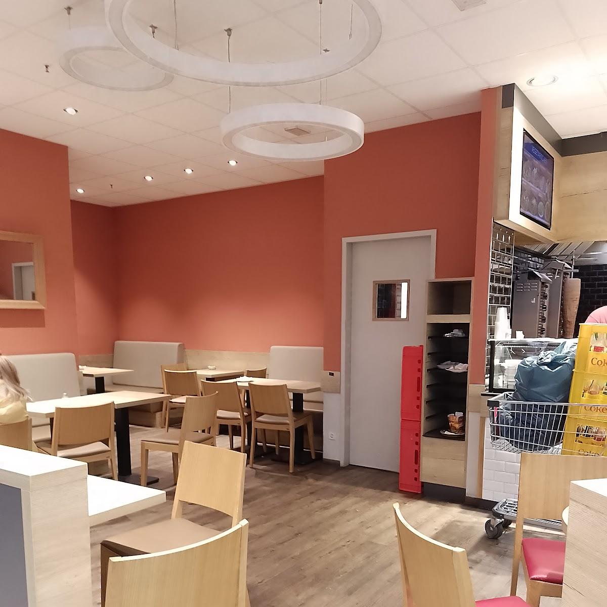 Restaurant "Dönerladen" in Berlin