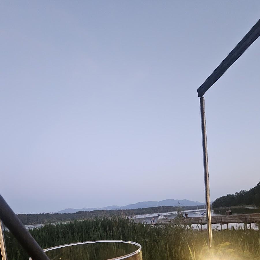 Restaurant "Beachhouse Simssee" in Söchtenau