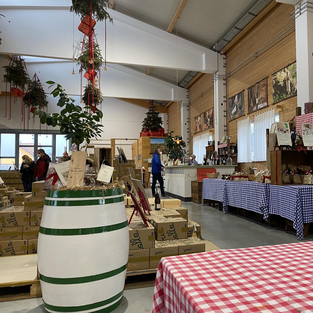 Restaurant "Fattoria La Vialla - Speisekammer Rosenhof" in Mintraching