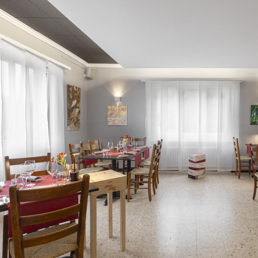 Restaurant "Cantinetta Balmelli 1912" in Collina d