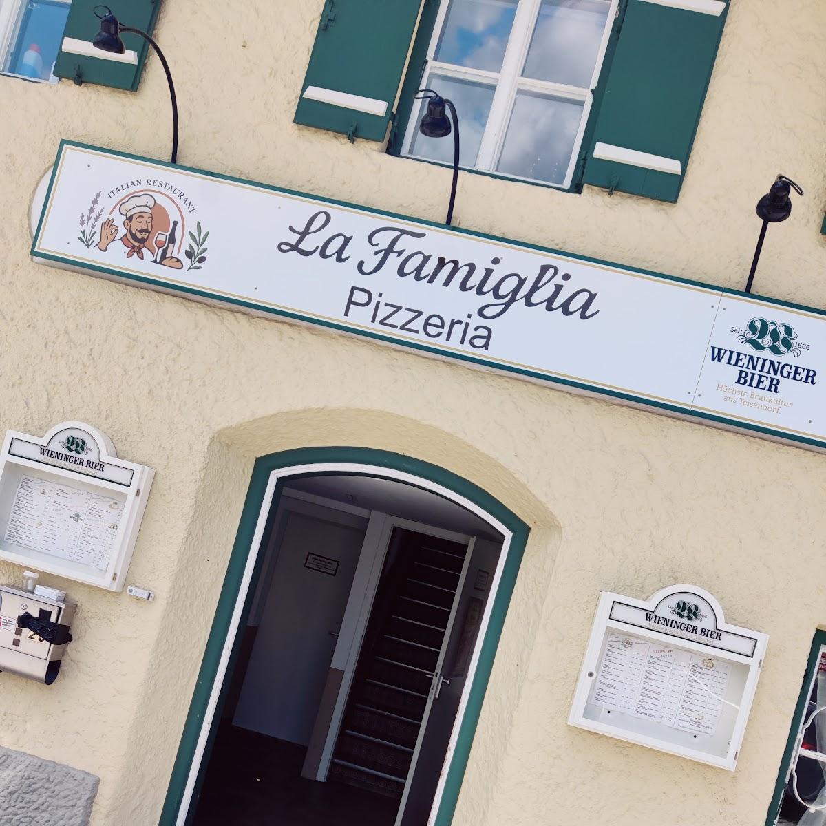 Restaurant "La Famiglia" in Anger