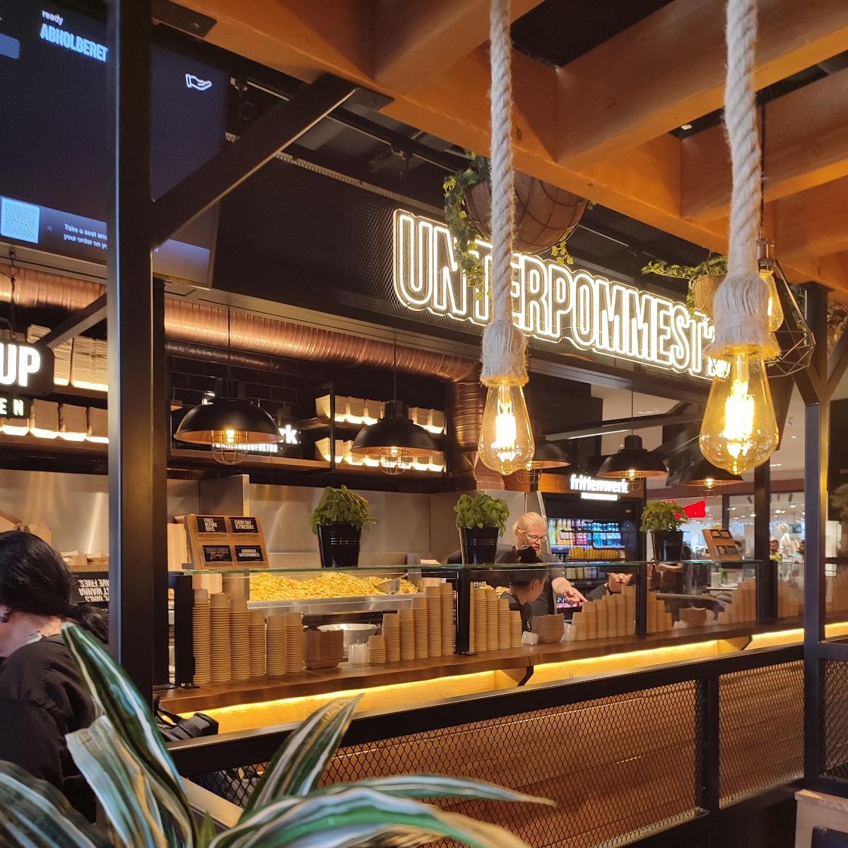 Restaurant "Frittenwerk Mercaden" in Böblingen