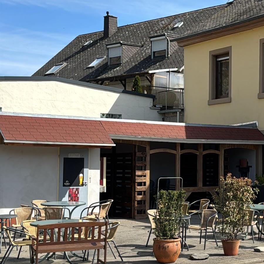 Restaurant "Zur alten Schule" in Thörnich