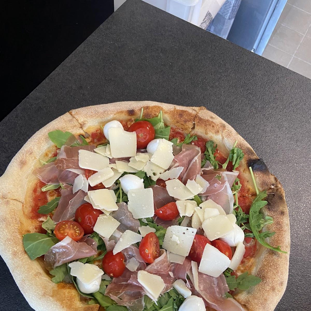 Restaurant "La piccola Italia" in Lonnig