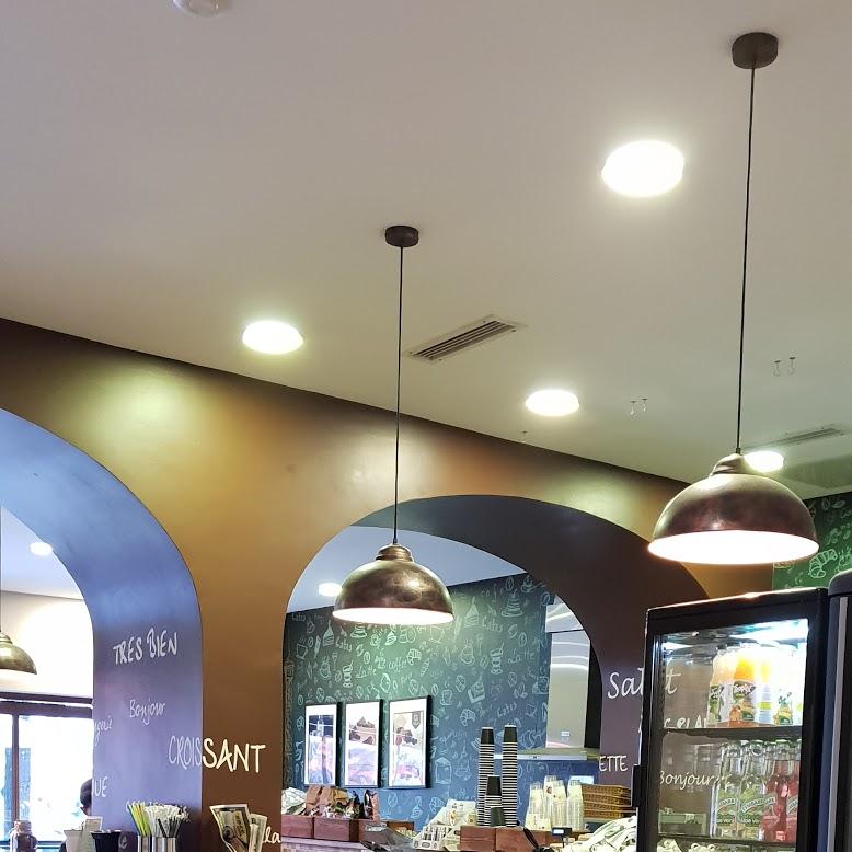 Restaurant "Paris Café" in Berlin