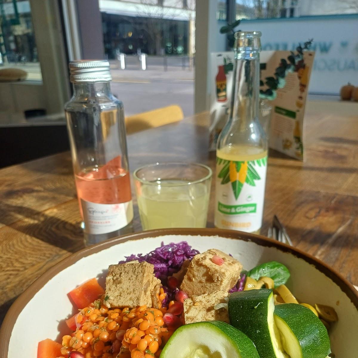 Restaurant "Lieblingssalat | Salate, Reis-Quinoa Bowls, Ofenkartoffeln" in Zug