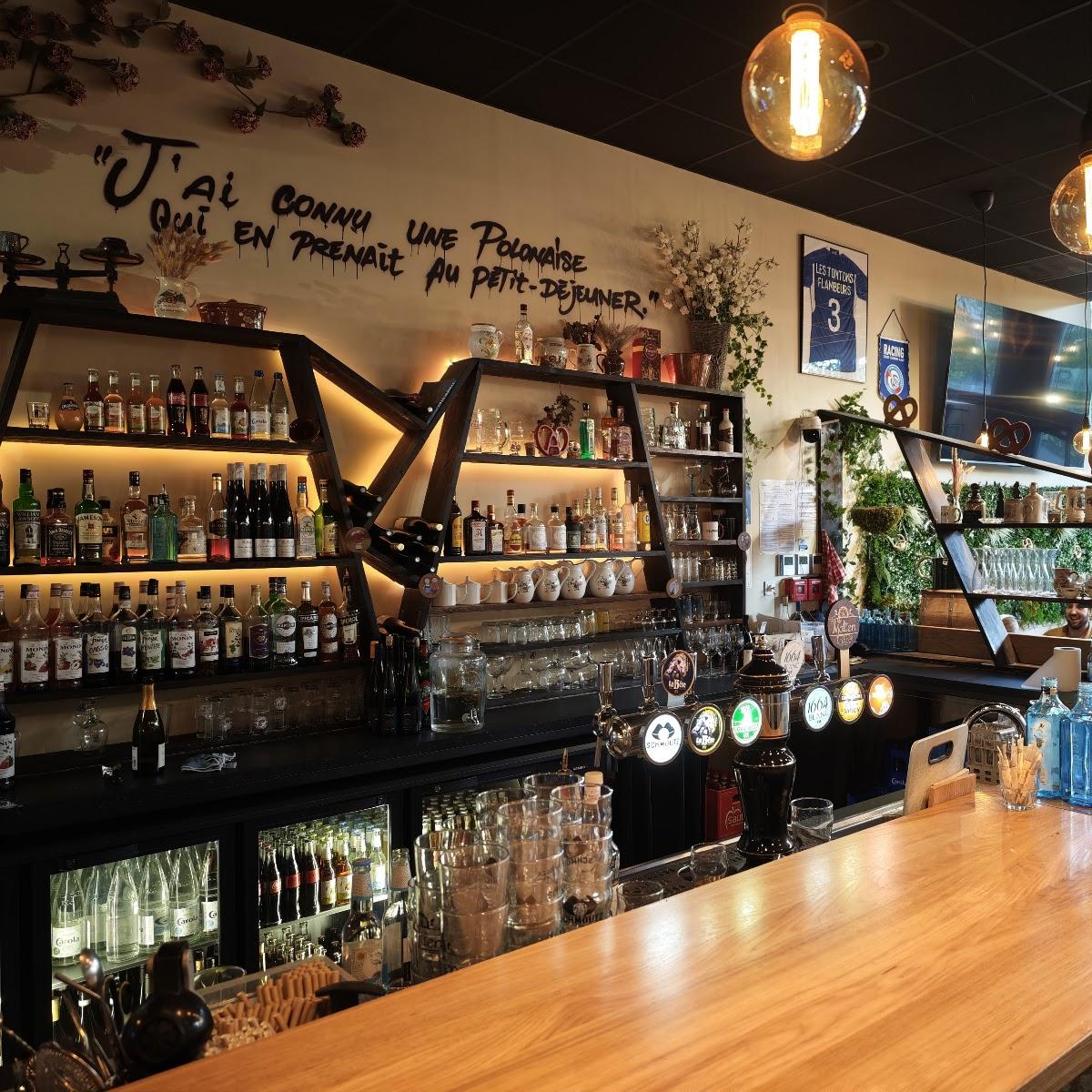 Restaurant "Les Tontons Flambeurs" in Strasbourg