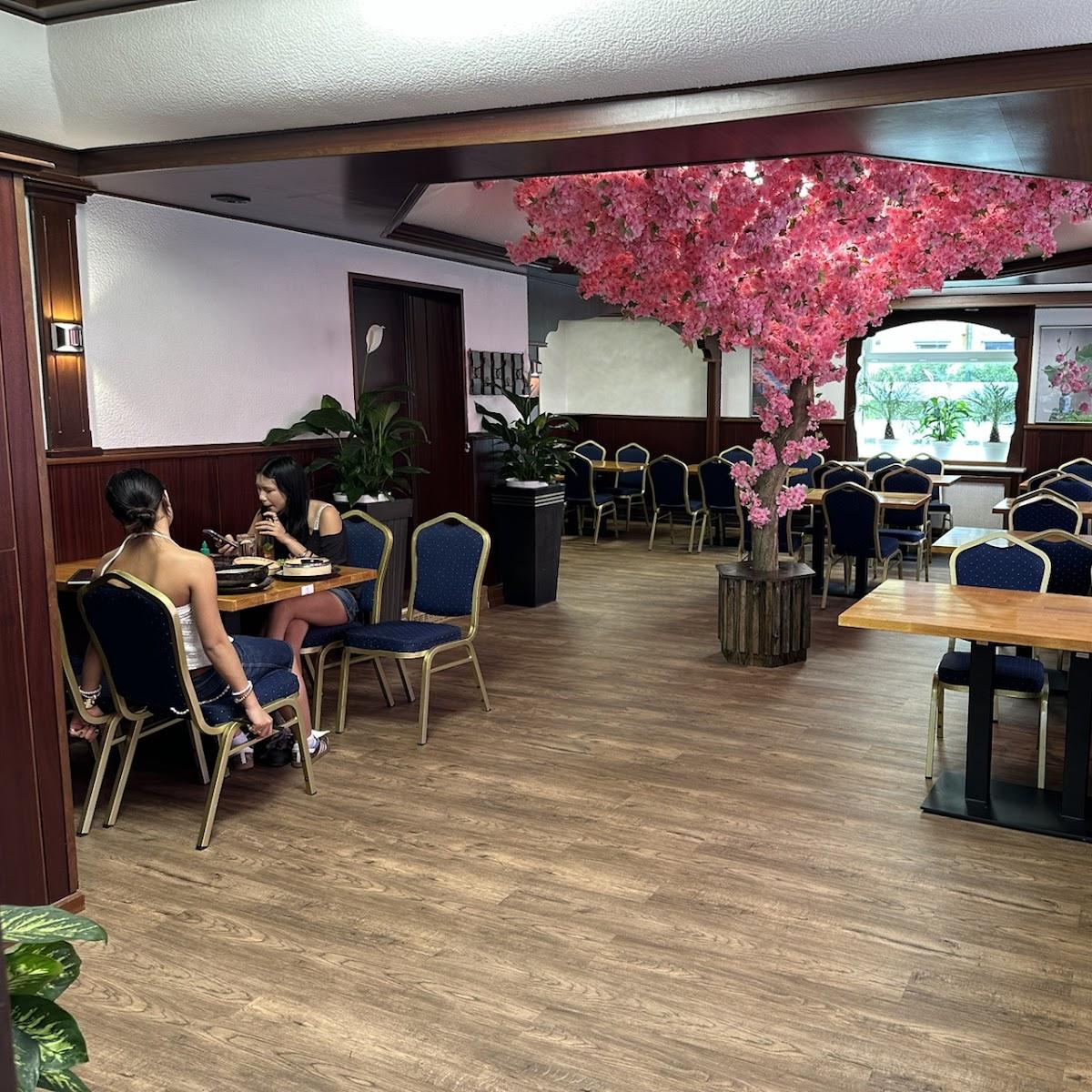 Restaurant "Oma Dang" in Berlin