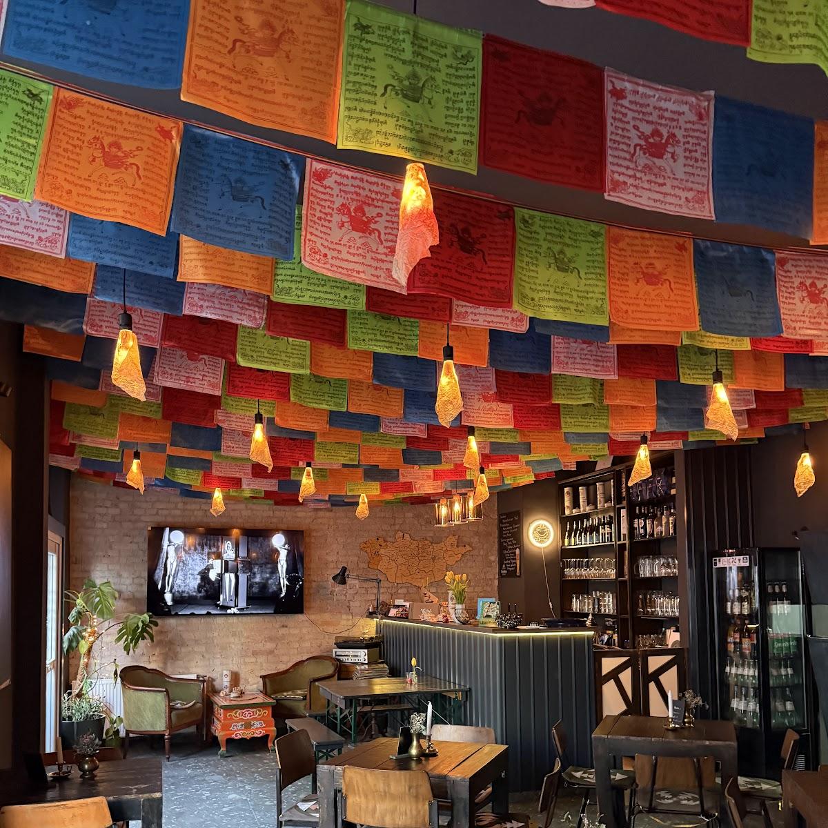 Restaurant "Huushuur House" in Berlin