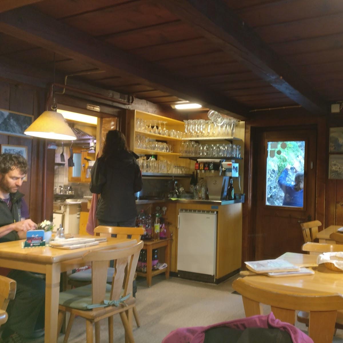 Restaurant "Höllentaleingangshütte" in Grainau