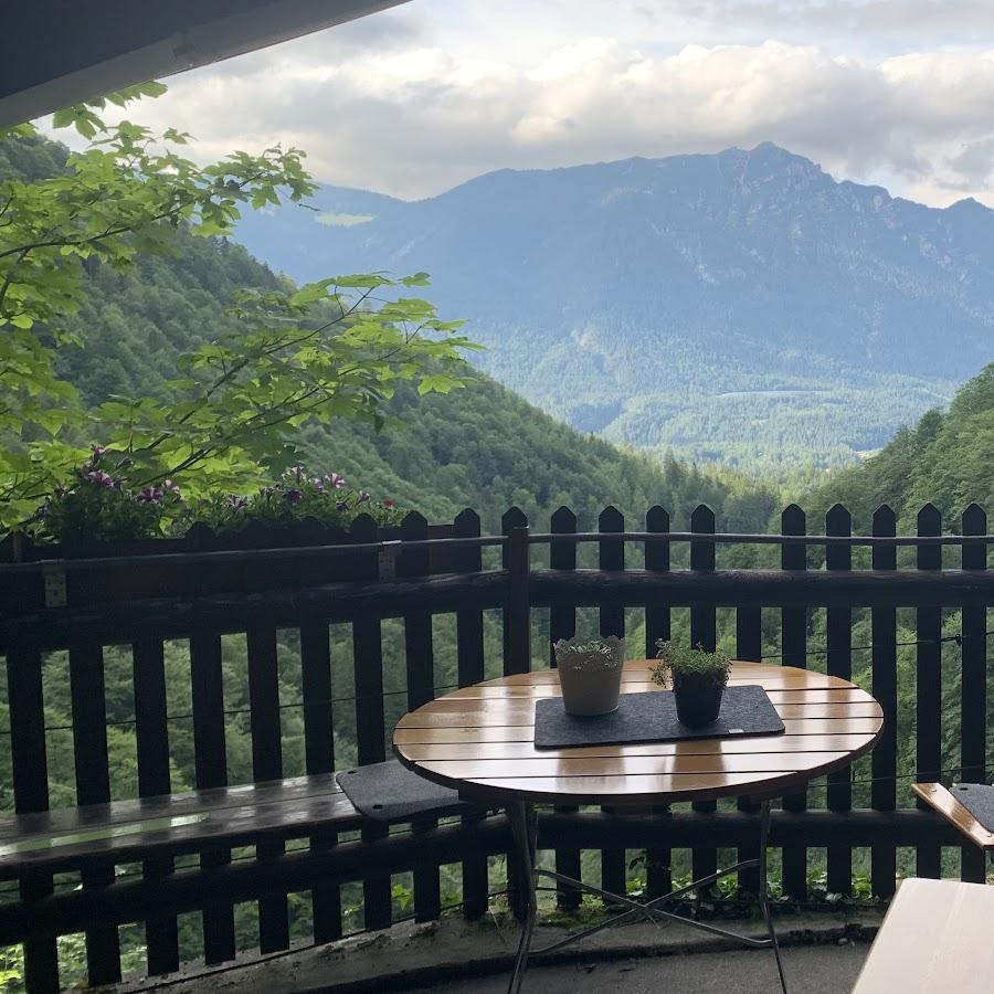 Restaurant "Höllentaleingangshütte" in Grainau