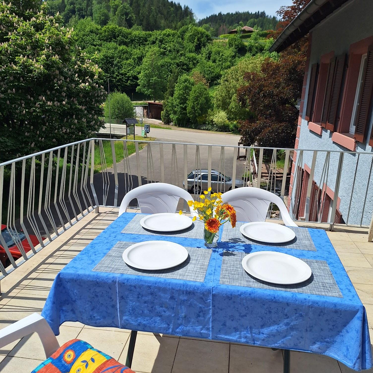 Restaurant "Gasthaus Hirschen Holl" in Kleines Wiesental