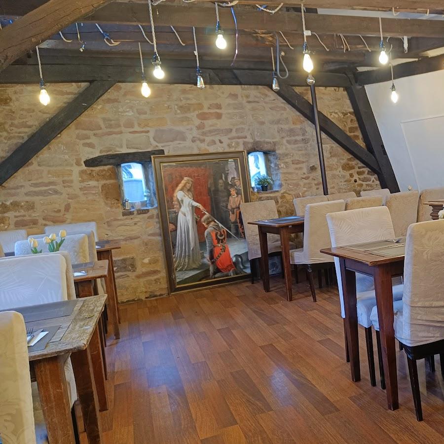 Restaurant "Halbmond Restaurant" in Saarbrücken