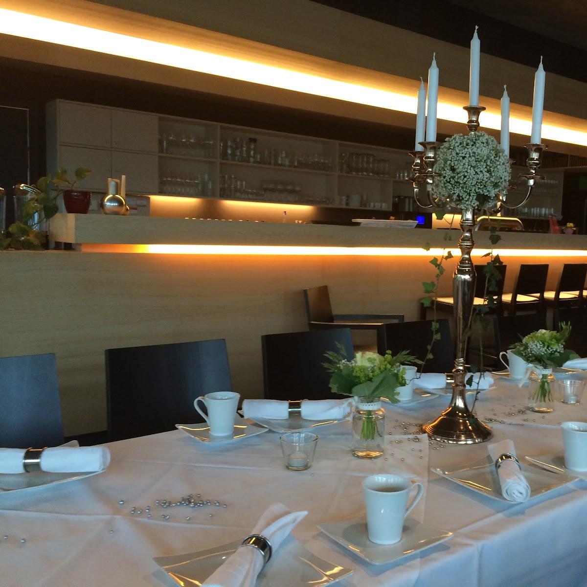 Restaurant "Auszeit – Restaurant und Café am Schwanenpark" in Neukieritzsch