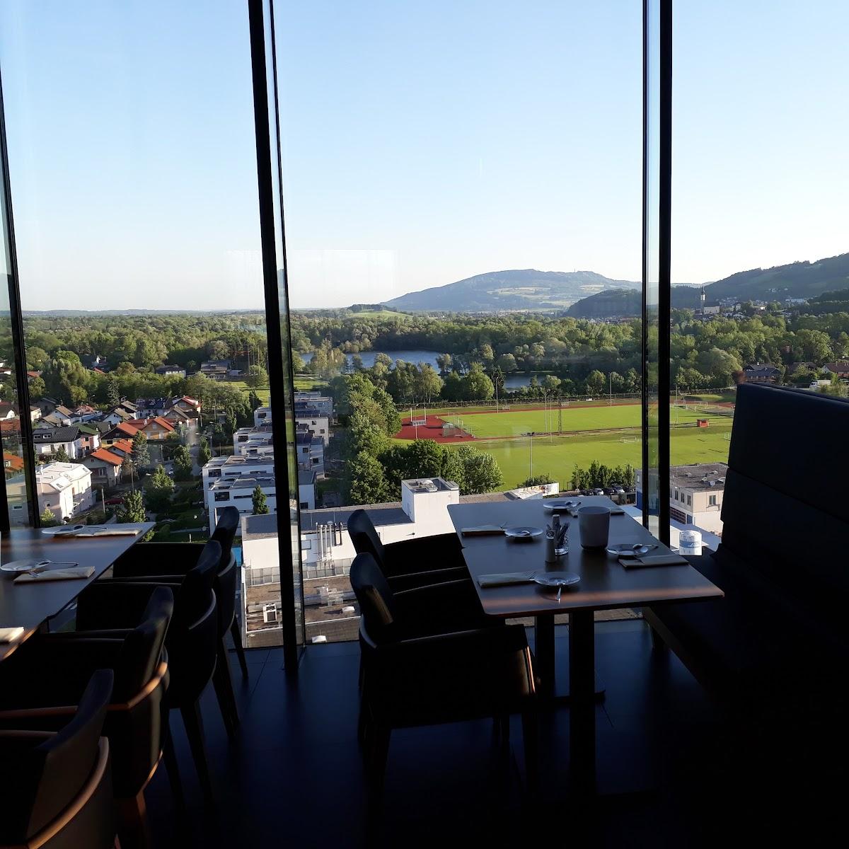 Restaurant "COOL MAMA Hotel  Sky Restaurant Bar" in Salzburg