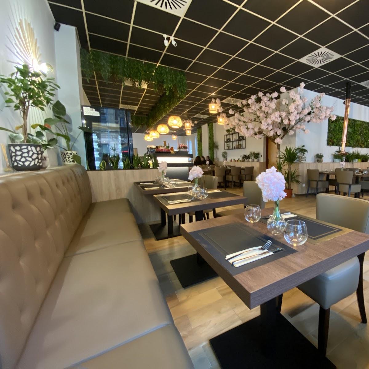 Restaurant "KAZOKU Restaurant" in 