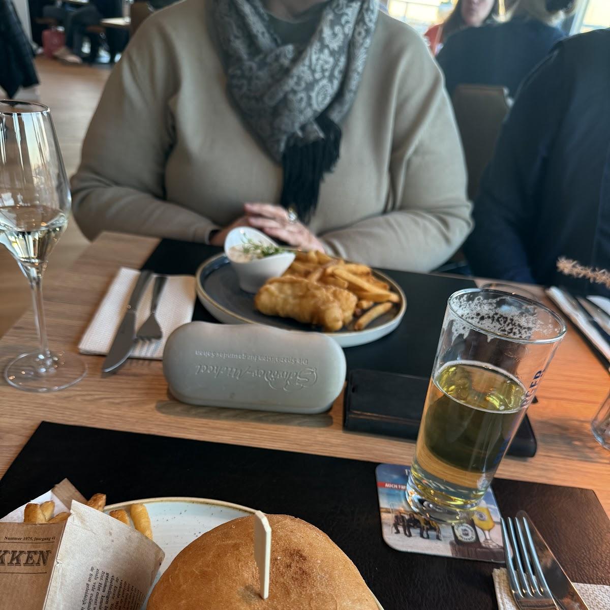 Restaurant "DOCK & DINE" in Niesgrau