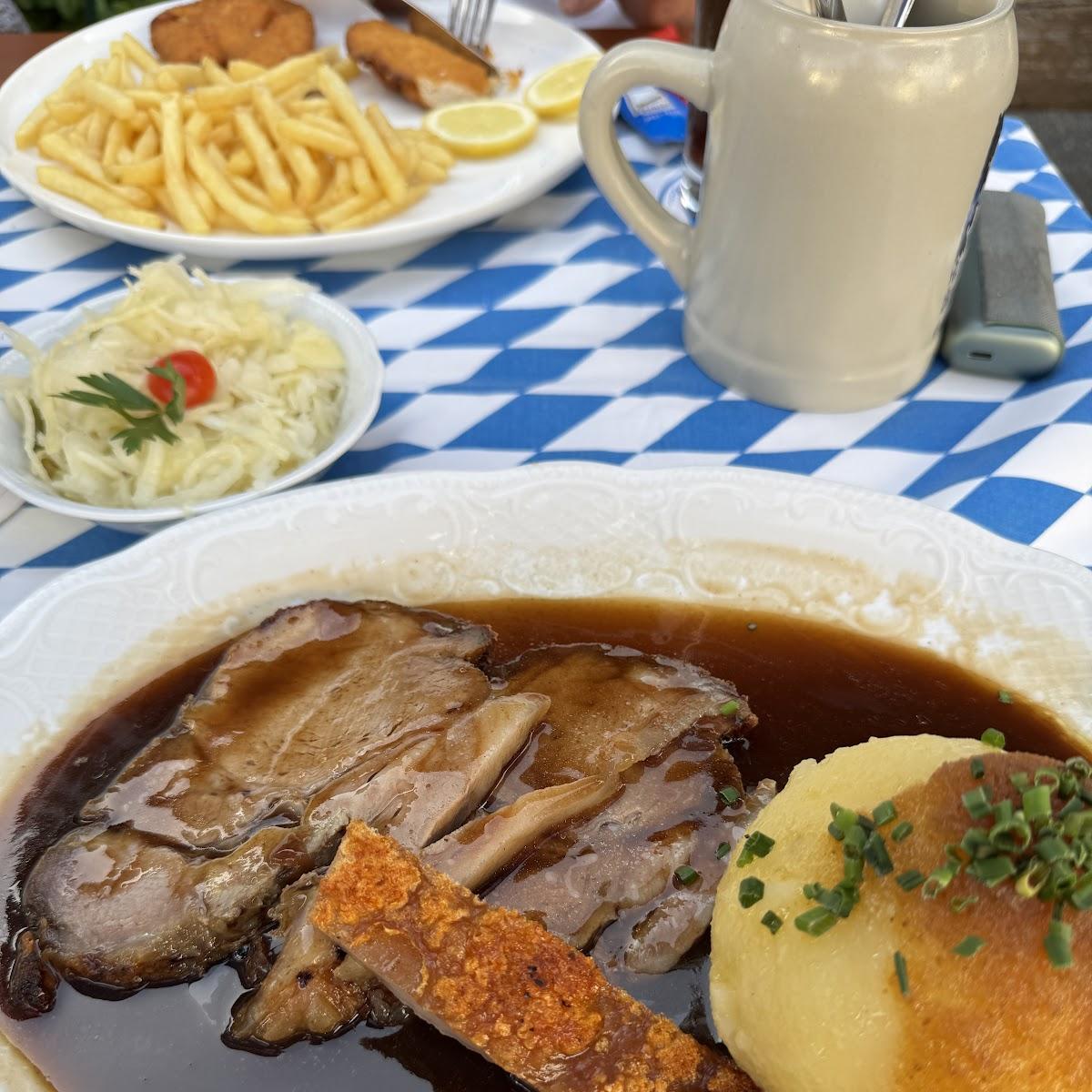 Restaurant "Wirtshaus im Knödelhof" in Putzbrunn