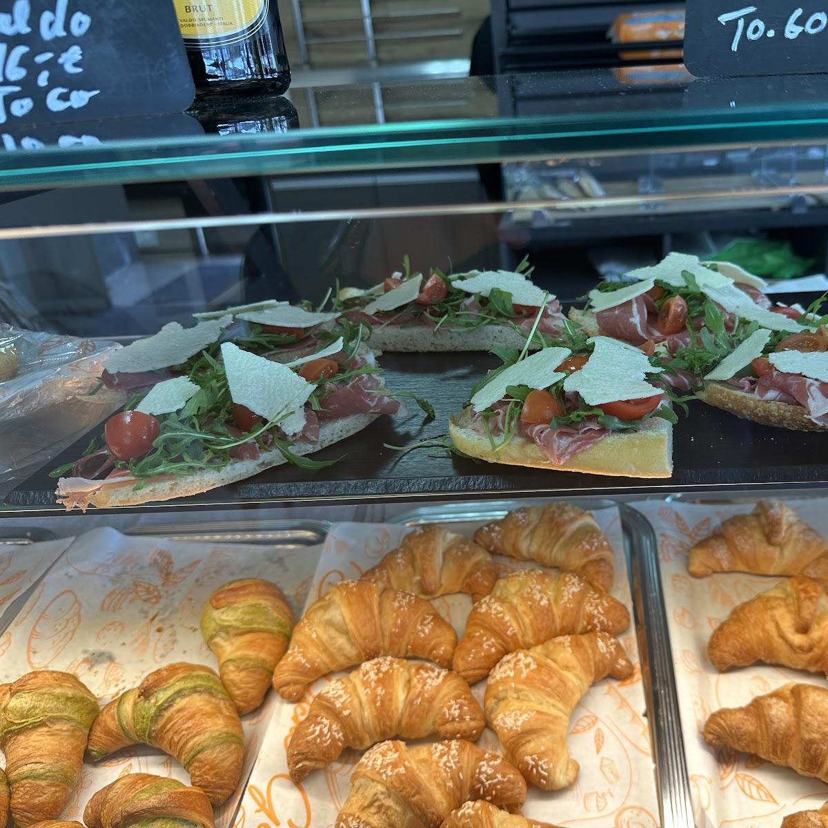 Restaurant "Pinsarina-Paninoteca San Daniele" in Putzbrunn