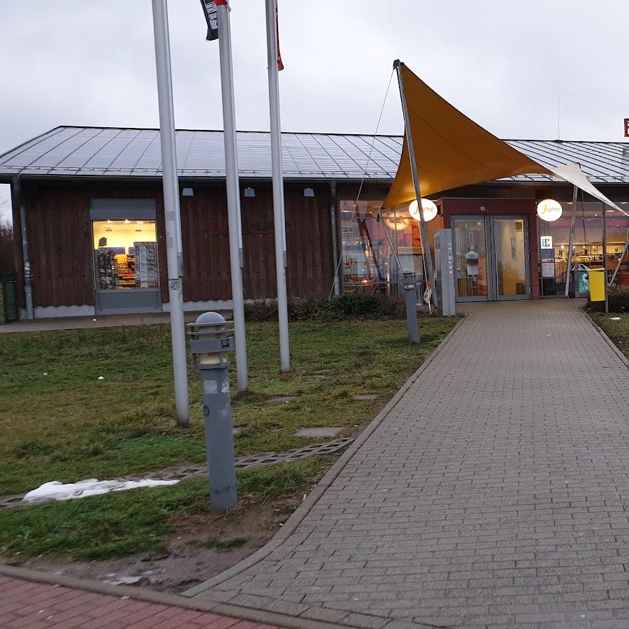 Restaurant "Tank & Rast Raststätte Eichelborn Süd" in Mönchenholzhausen